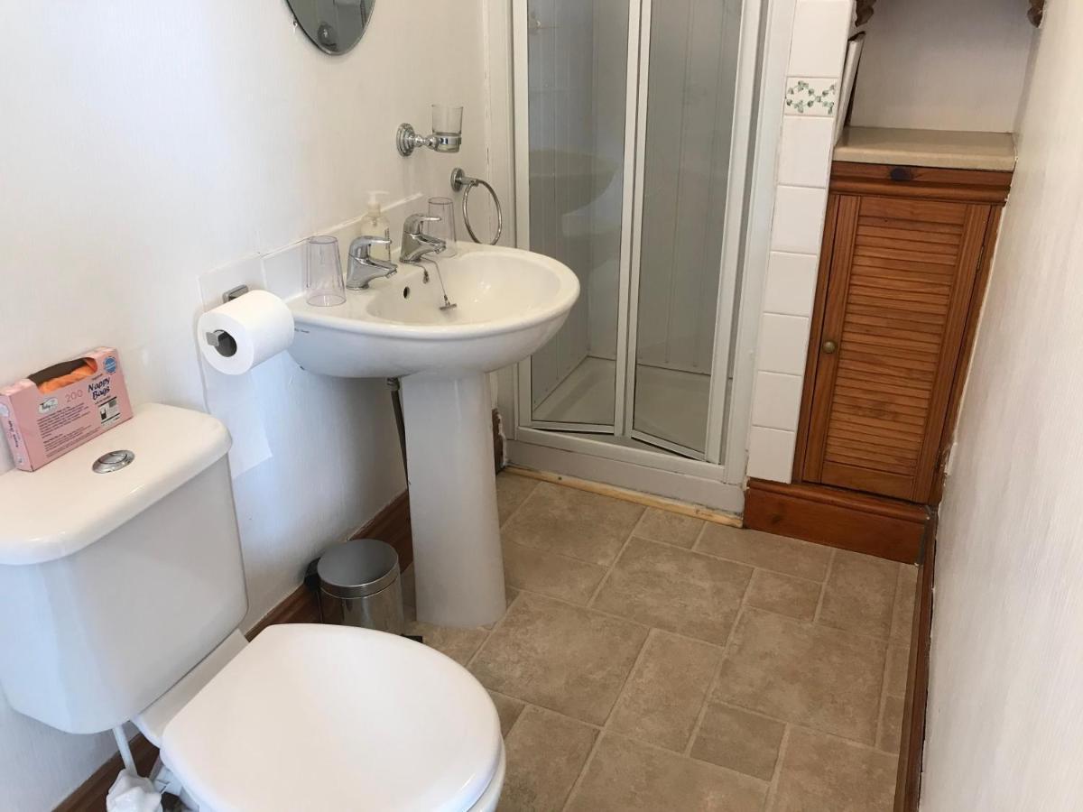 Ivy Bank Guest House Тенби Екстериор снимка